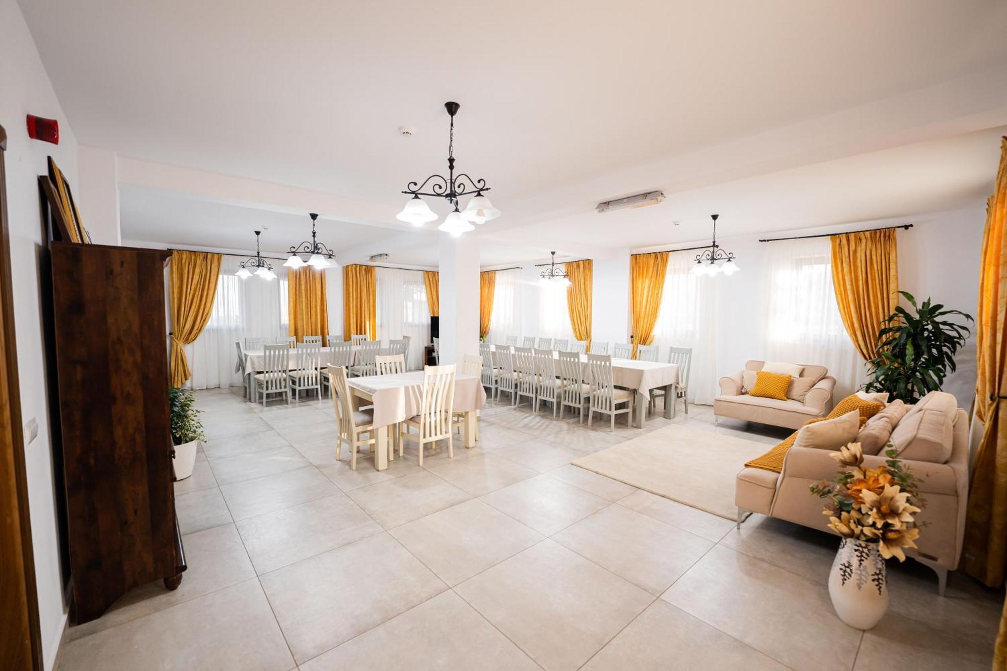 Casa Andra Hotel Siret Buitenkant foto