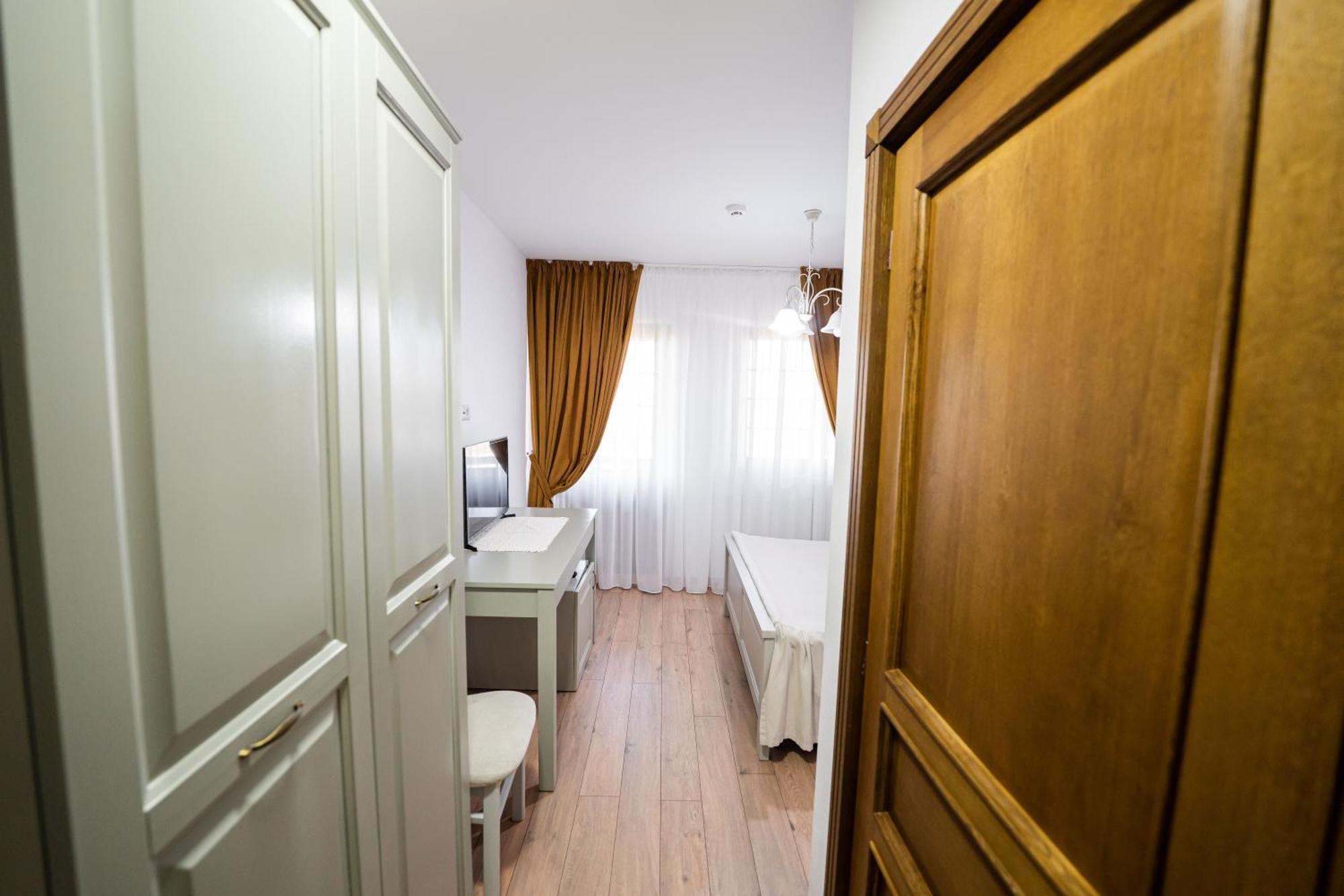 Casa Andra Hotel Siret Buitenkant foto