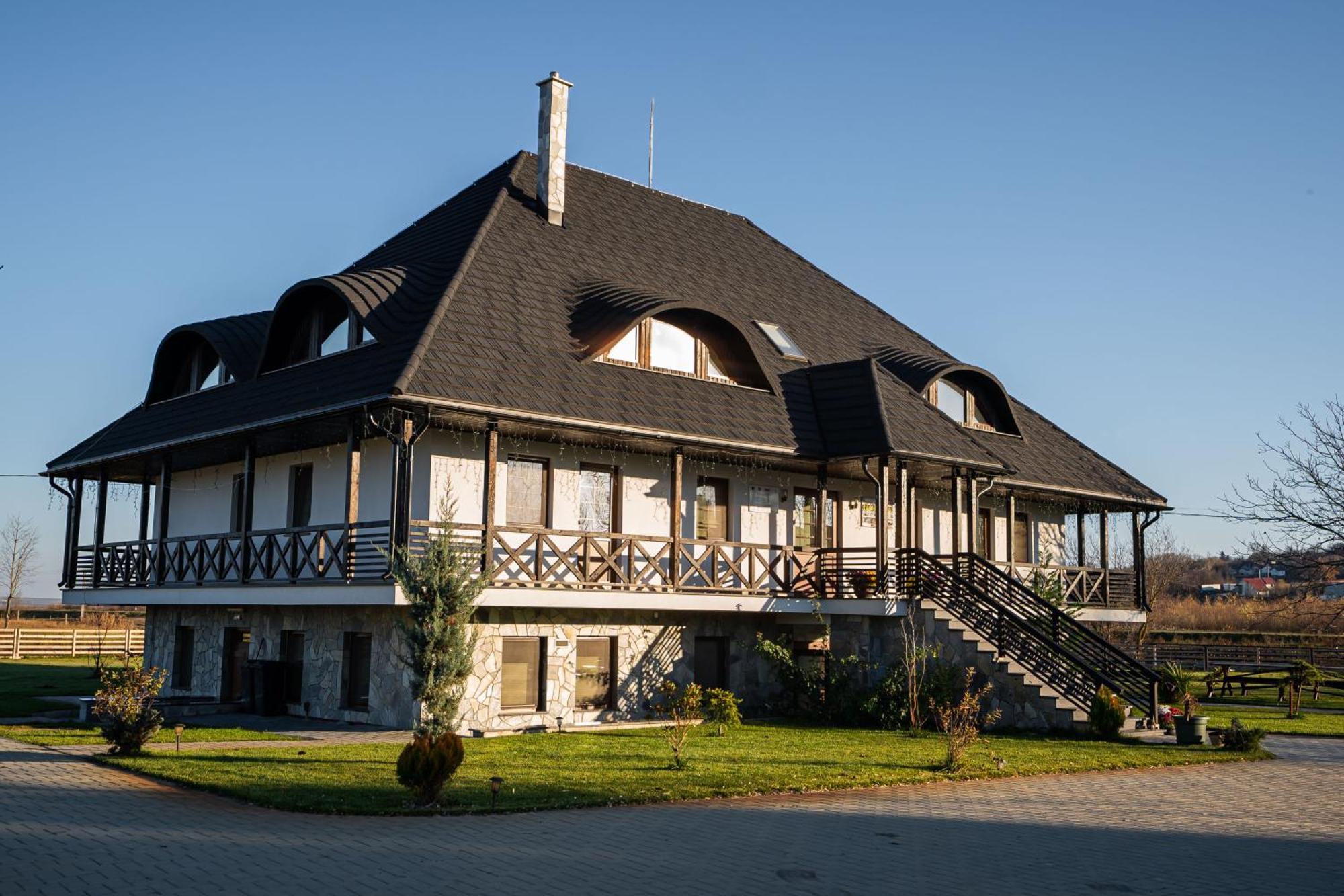 Casa Andra Hotel Siret Buitenkant foto